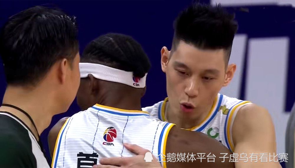 战报03:45比甲安德莱赫特2-1亨克03:45意甲罗马2-0那不勒斯04:00荷乙FC埃因霍温2-2阿贾克斯青年队04:30葡联杯波尔图2-1雷克索斯今日焦点战预告19:35CBA广东德比将在今晚上演，宏远上一场客战输给上海，球队近期4战2负，近况并不理想，且他们还在上一战当中遭遇周琦伤退的打击，而深圳内线拥有沈梓捷+萨林杰，本场比赛广东主战内线将会迎来巨大考验。